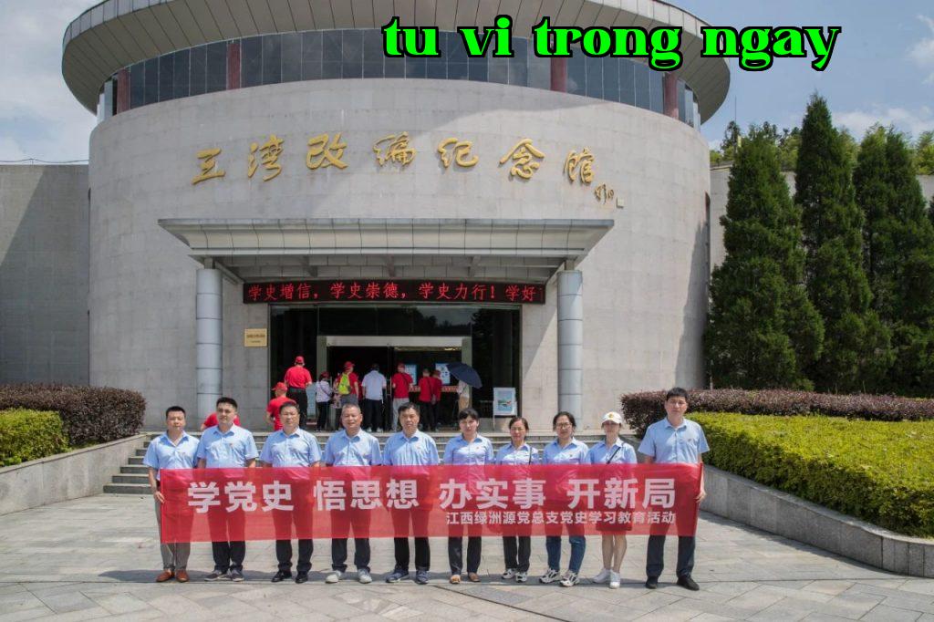 Chứng kiến hành trình trăm năm, vươn tới giấc mơ mới | Chi bộ Tổng Công ty Green Oasis tổ chức hoạt động kỷ niệm 100 năm thành lập Đảng và Giáo dục Lịch sử Đảng.